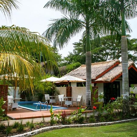 Burudika Bungalows 셀롱 벨라낙 외부 사진