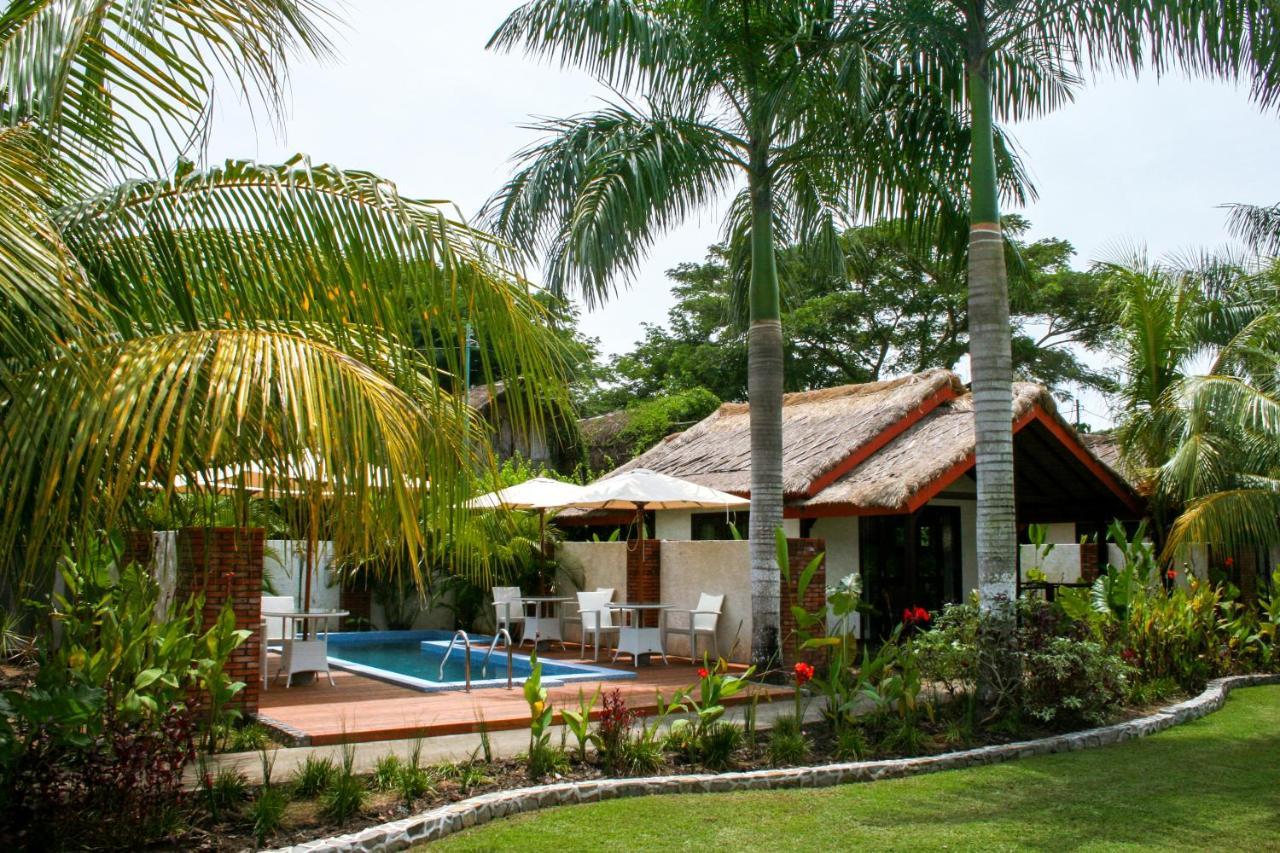 Burudika Bungalows 셀롱 벨라낙 외부 사진